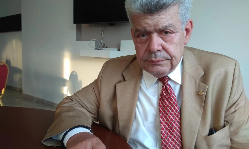 Μάζης: Κινδυνεύει με εσχάτη προδοσία ο Τραμπ αν μιλήσει ο Ερντογάν